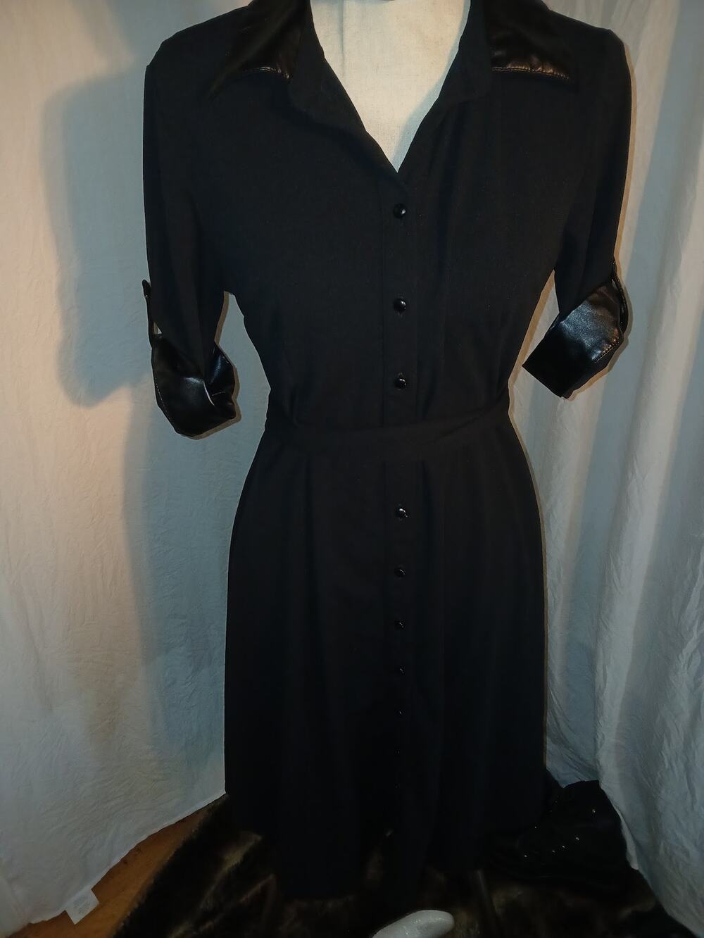 Elizabeth & Nicole Black Button Front Belted Dress Leather-Look Trim M